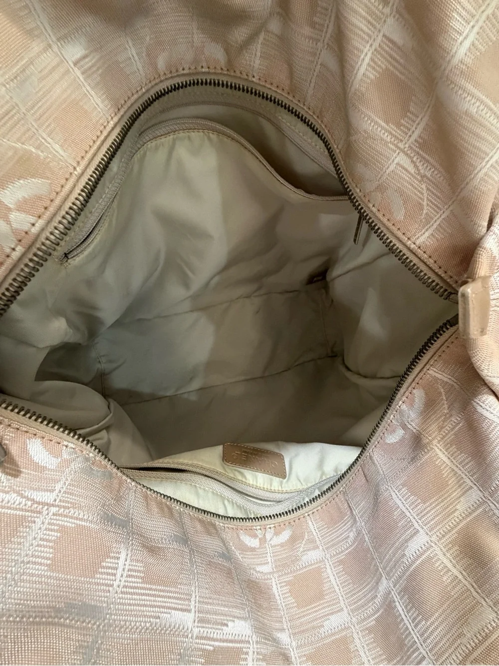 CHANEL shoulder tote